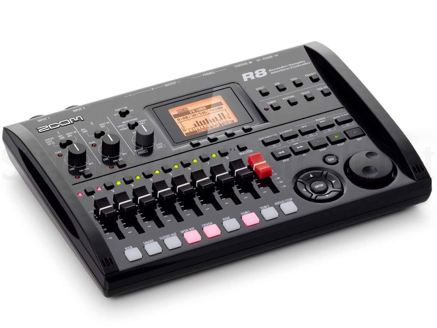 Zoom R8 registratore multitraccia 8 tracce interfaccia