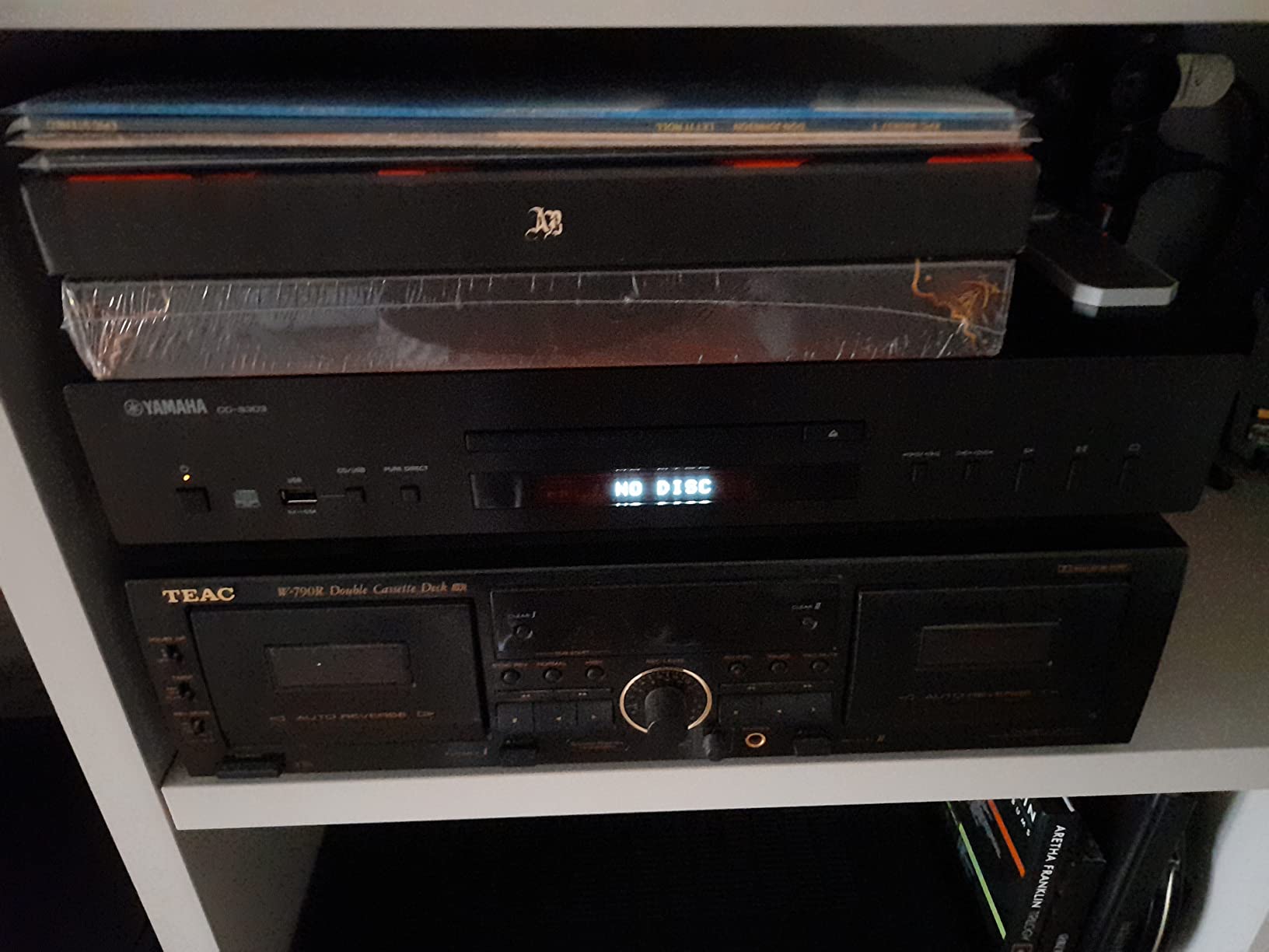 Yamaha CD-S303 Lettore CD USB Hi-Res Nero