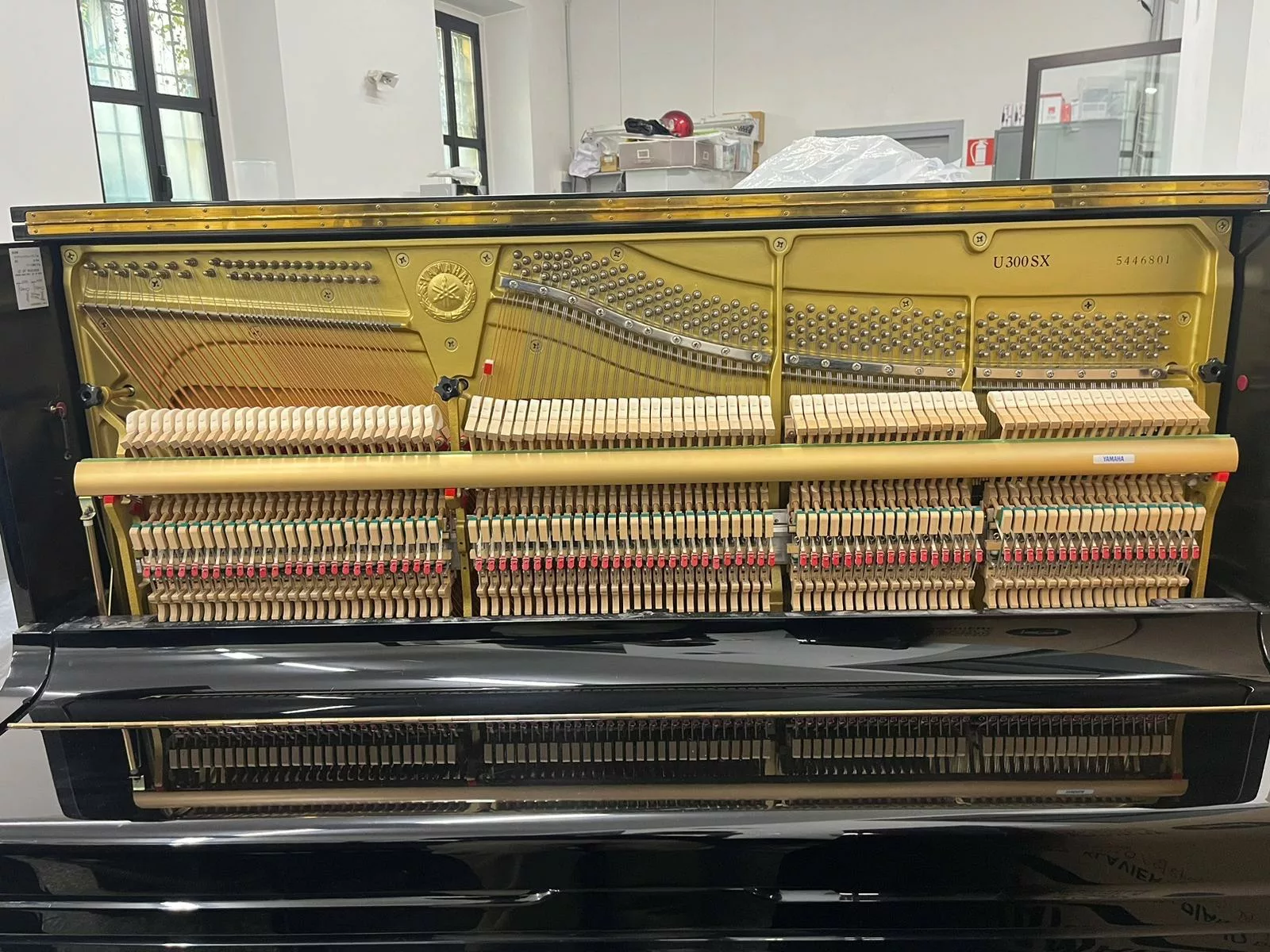 Yamaha U3 pianoforte verticale Silent usato cuffie