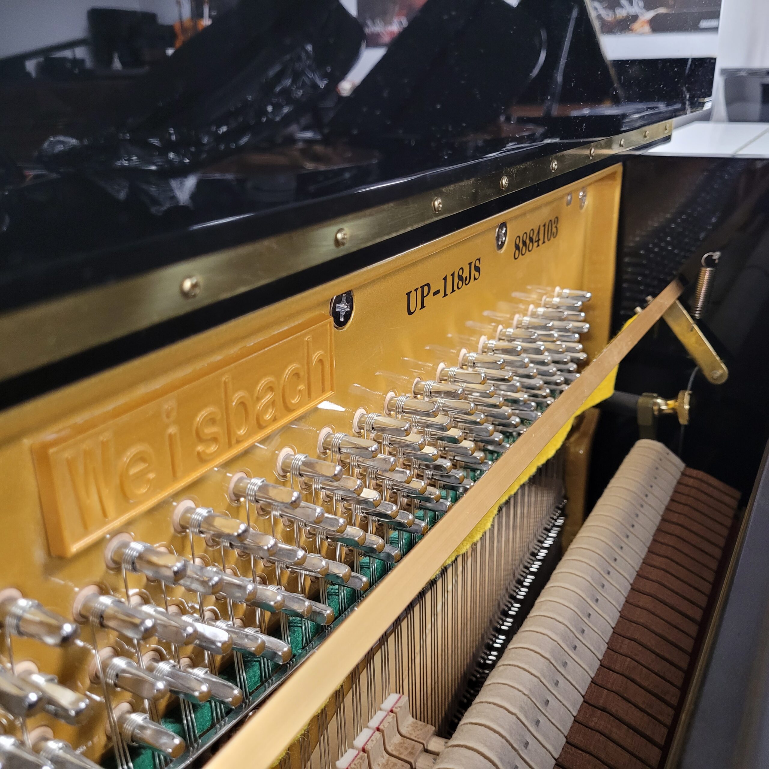 Weisbach 118 pianoforte verticale nero lucido demo
