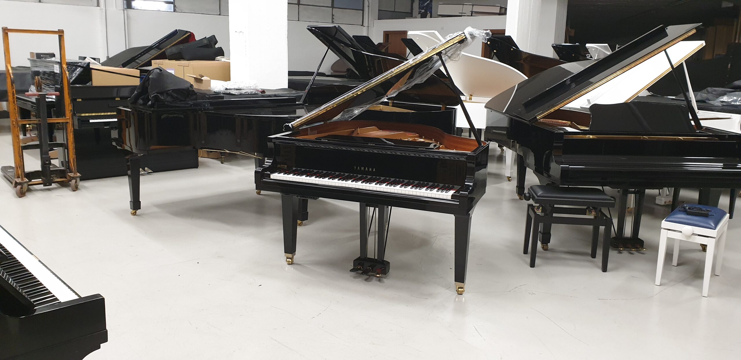 Yamaha A1 Silent pianoforte a coda mezza coda usato