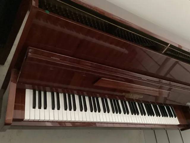 Alexander Hermann pianoforte verticale mogano usato