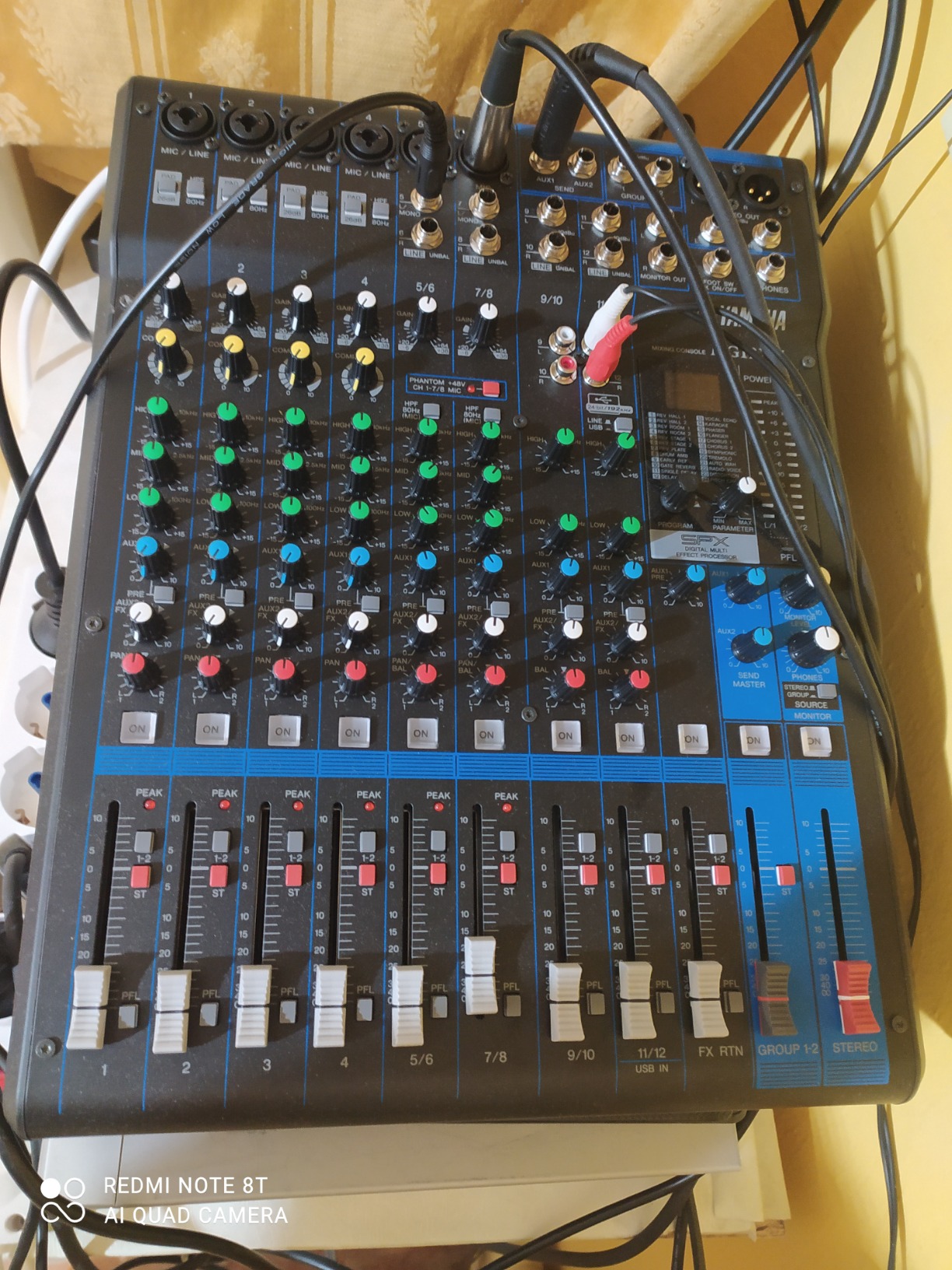 Yamaha MG12XU Mixer 12 Canali Nero con USB ed Effetti