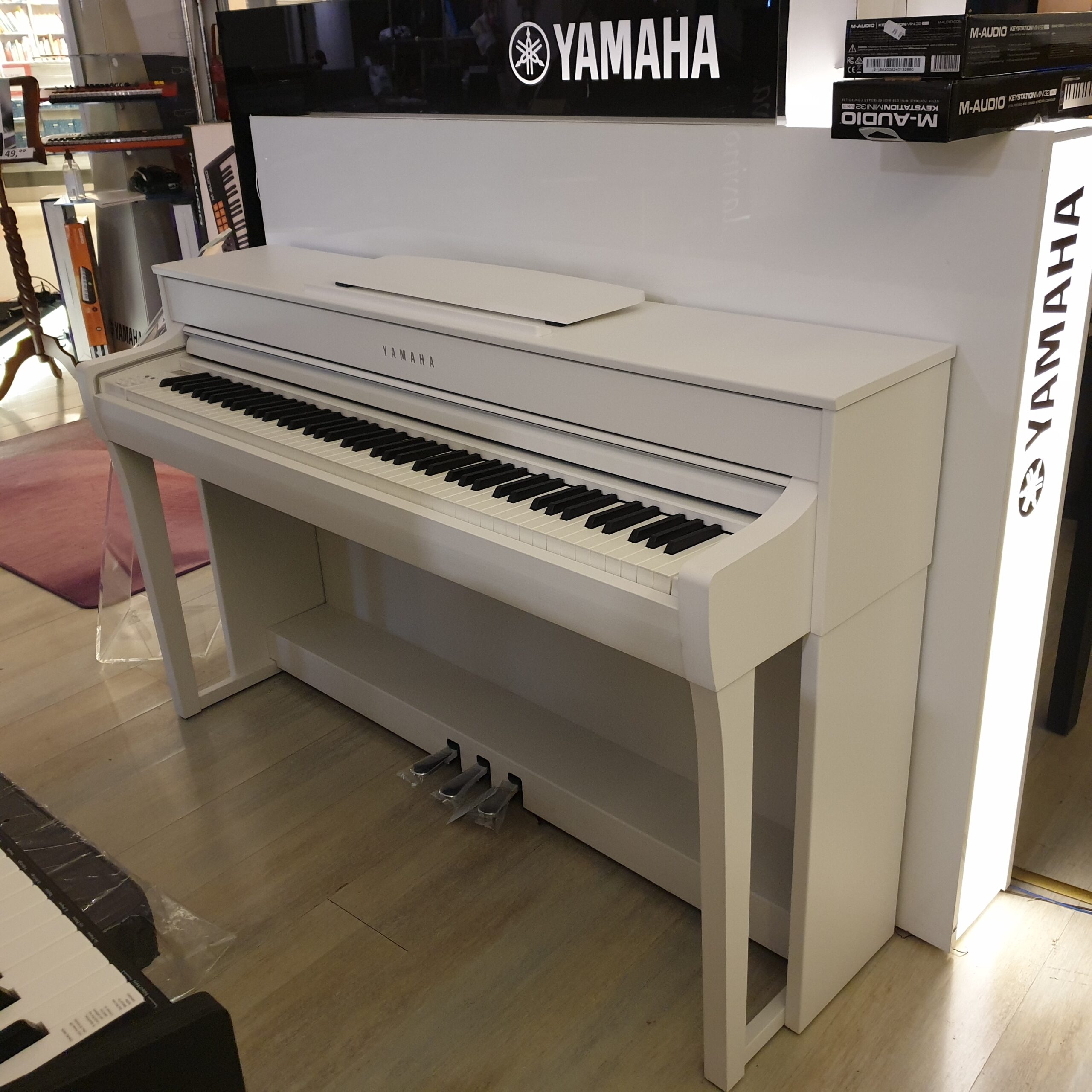Yamaha Clavinova CLP-835 WH pianoforte digitale bianco