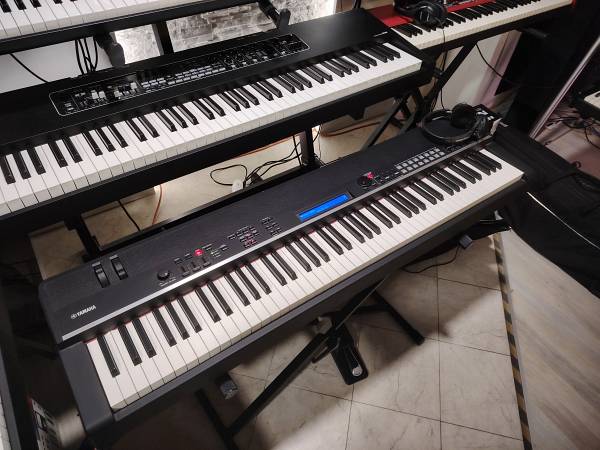 Yamaha CP4 stage piano 88 tasti legno