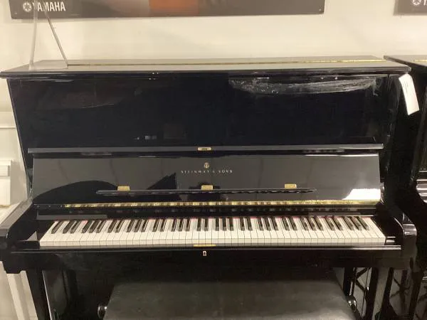 Steinway K-132 pianoforte verticale 88 tasti occasione