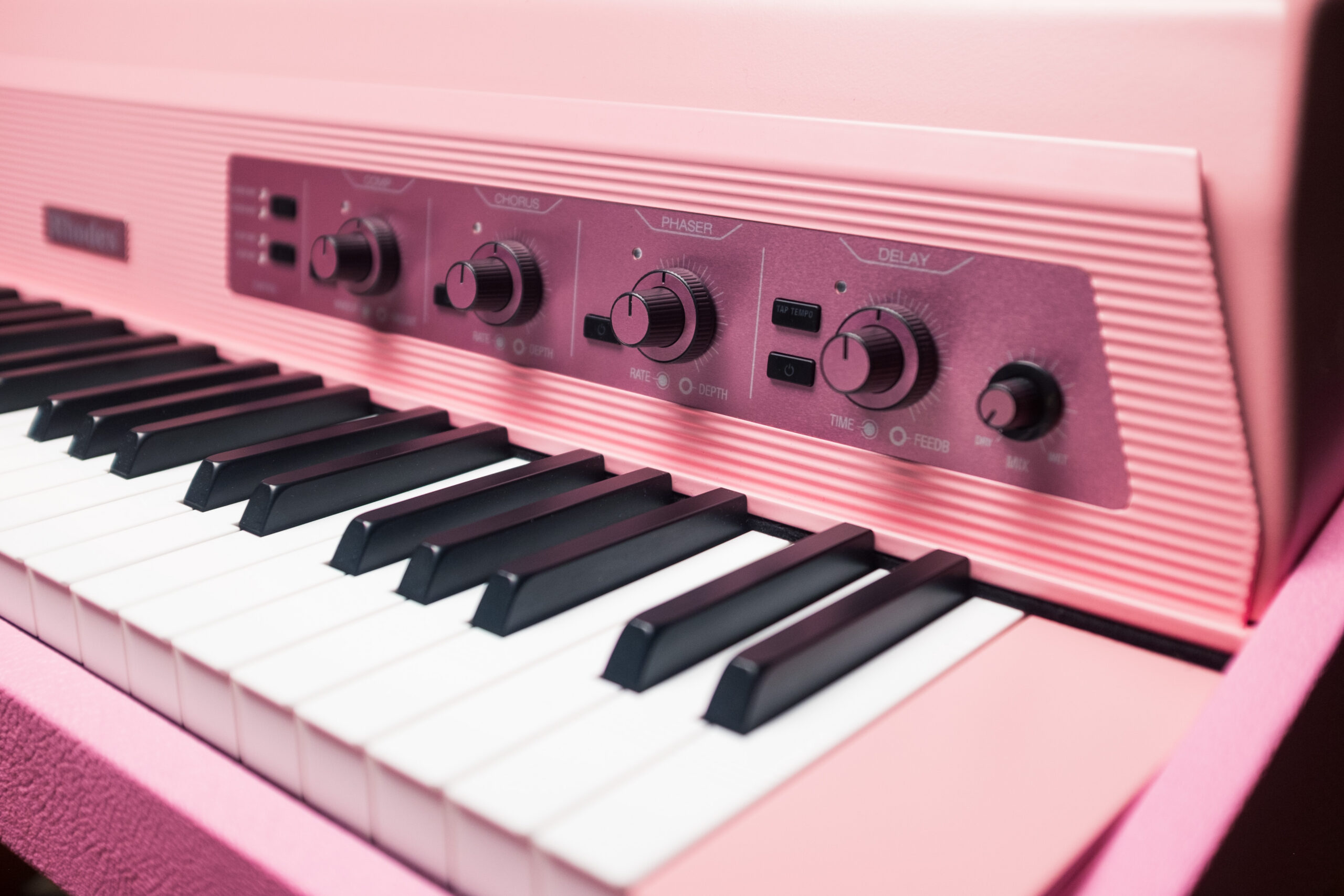 Rhodes Custom Shop MK8 Marshmallow pianoforte elettrico