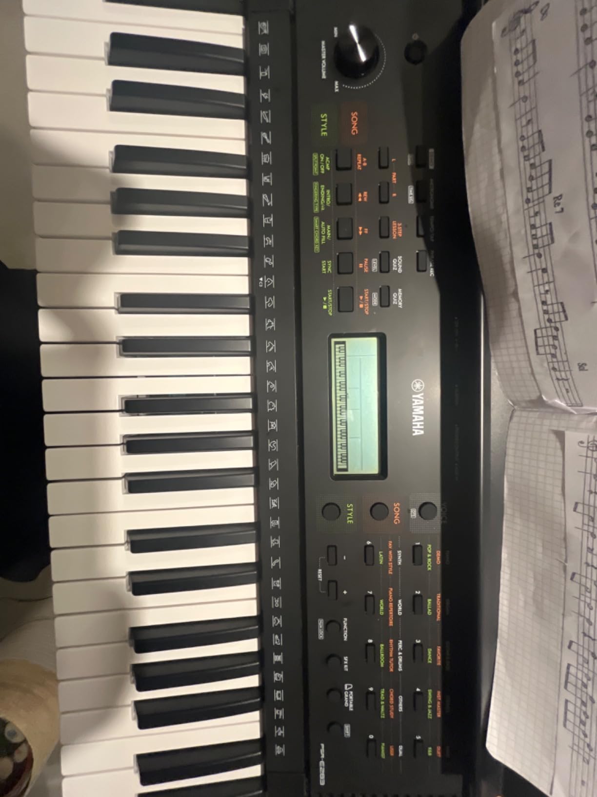 Yamaha PSR-E283 tastiera digitale 61 tasti lezioni online