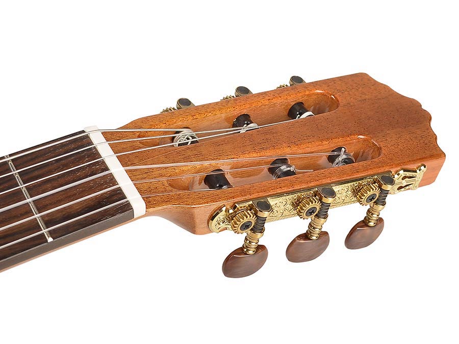 Salvador Cortez CC-10 chitarra classica 4/4 cedro principianti