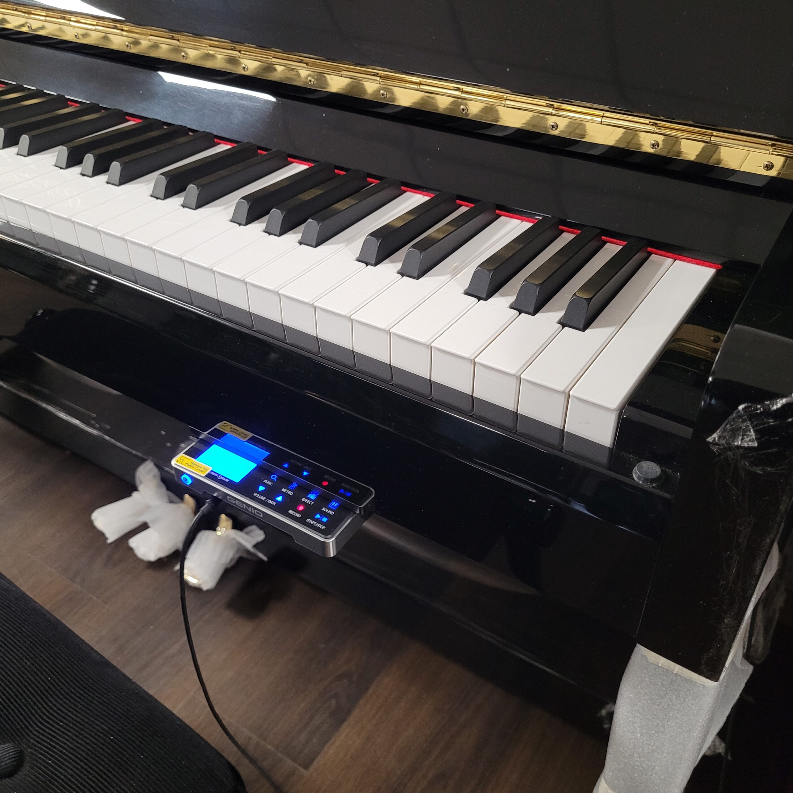 Sauber and Sons L122 Silent Pianoforte verticale nuovo