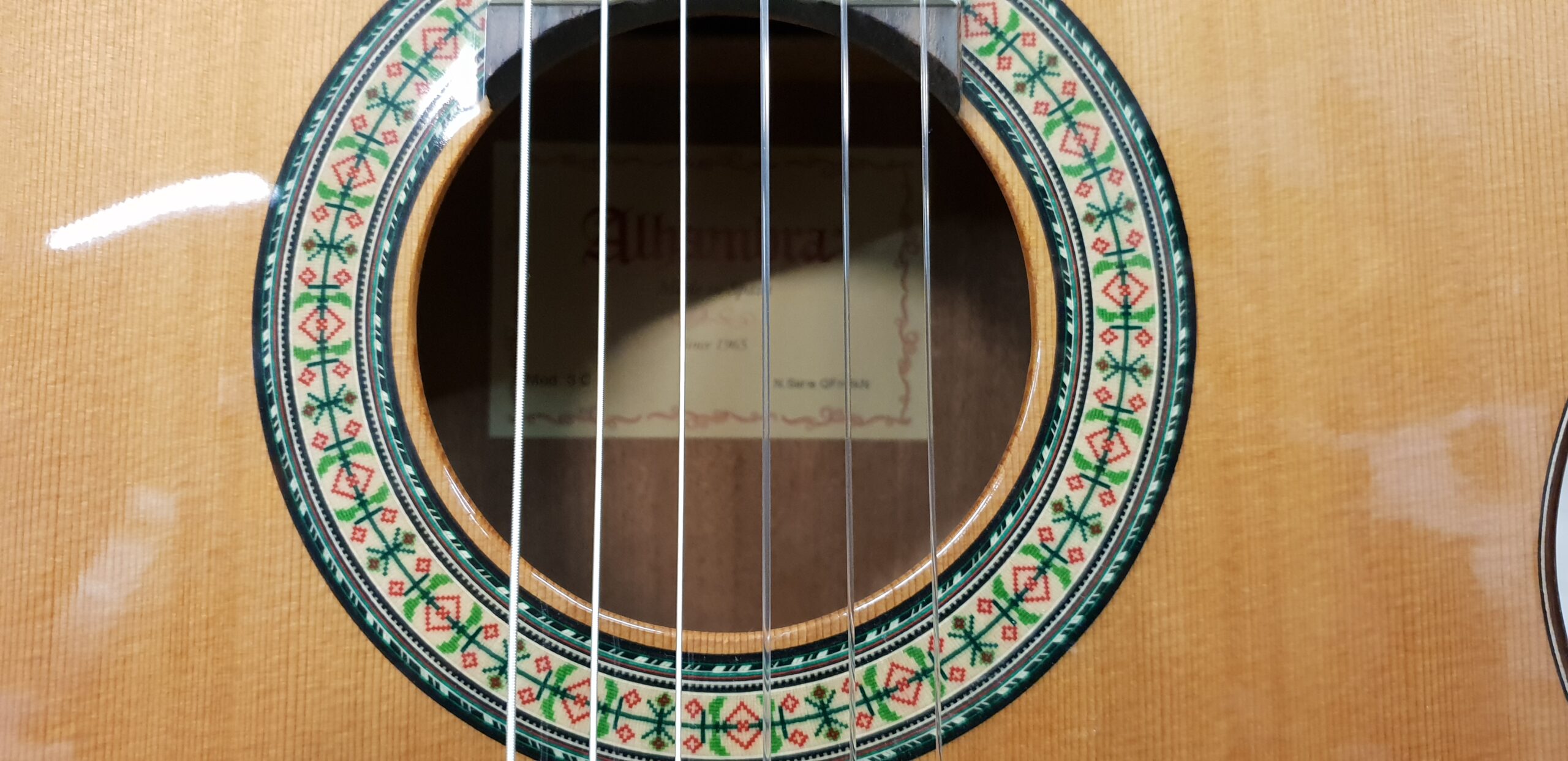 Alhambra 3C Chitarra Classica con Custodia