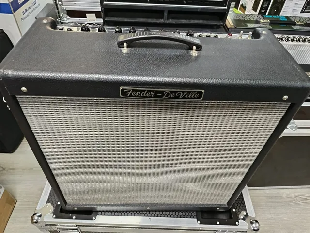 Fender Hot Rod DeVille 410 ampli valvolare 60W usato