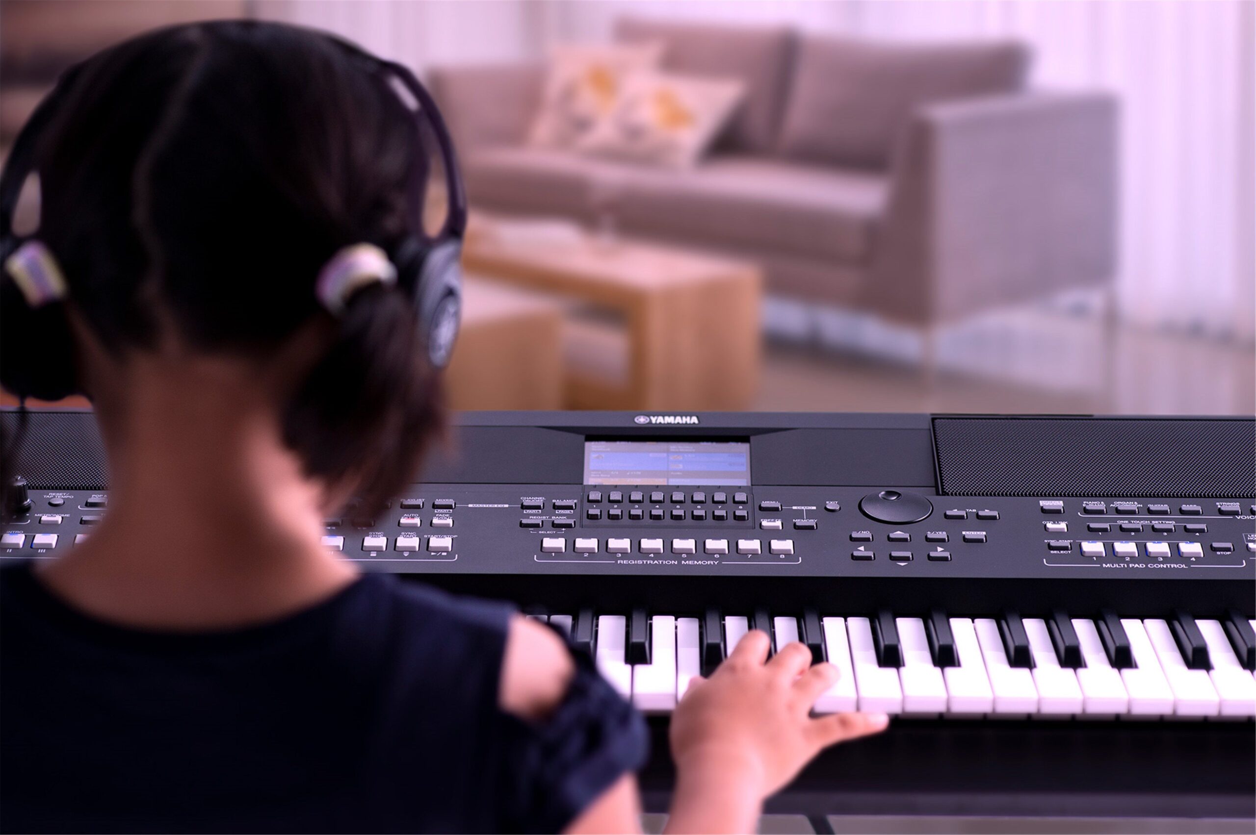 Yamaha PSR-SX600 tastiera arranger 61 tasti con casse