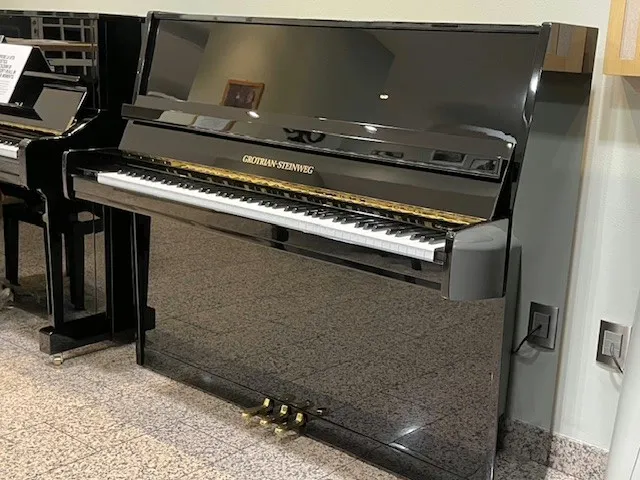 Grotrian Steinweg 122 pianoforte verticale usato 122 cm