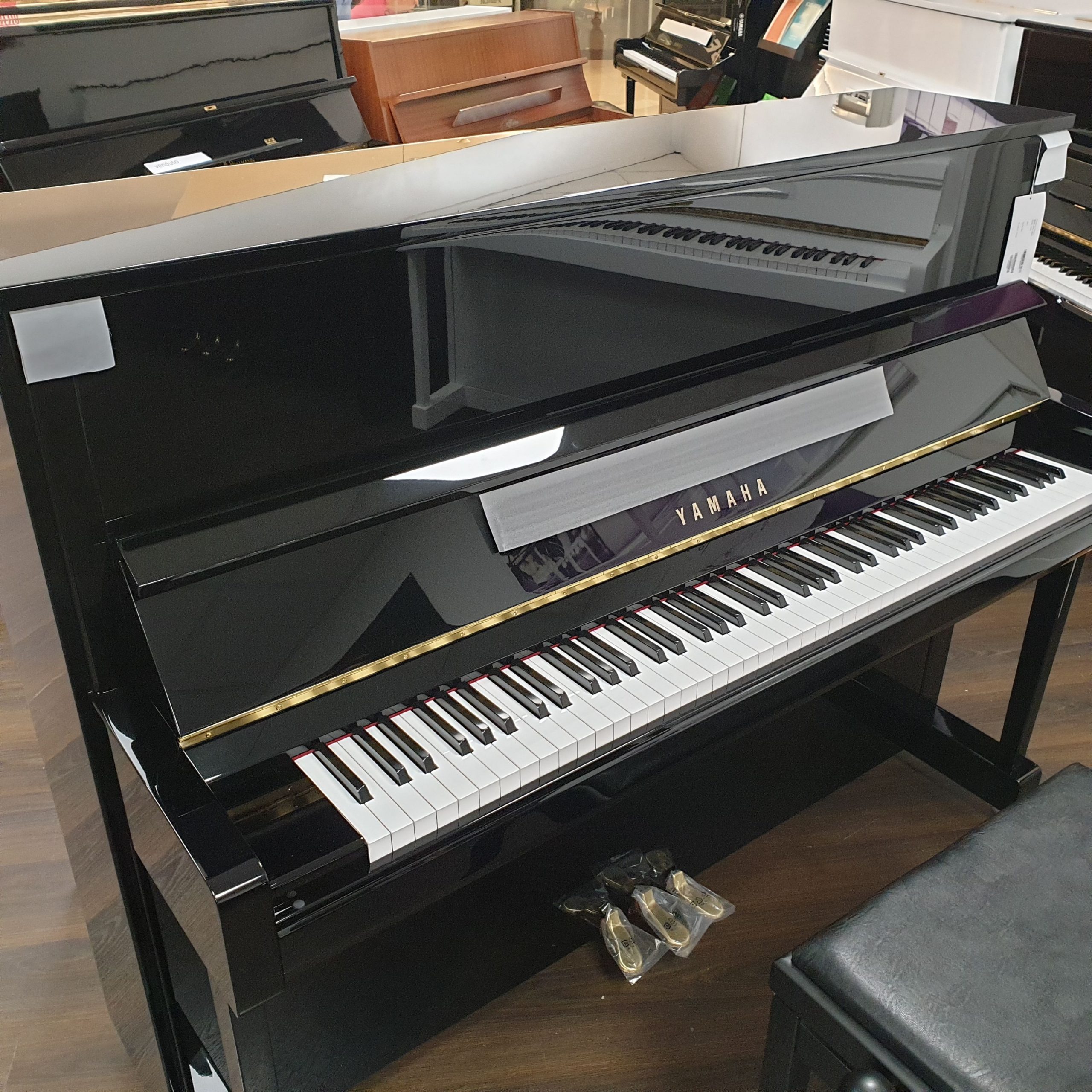 Yamaha B3 SC3 pianoforte verticale nero silent nuovo