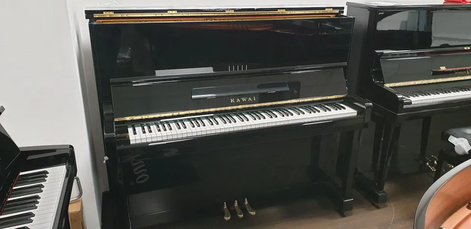 Kawai KS-1 Pianoforte Verticale Nero Lucido Revisionato