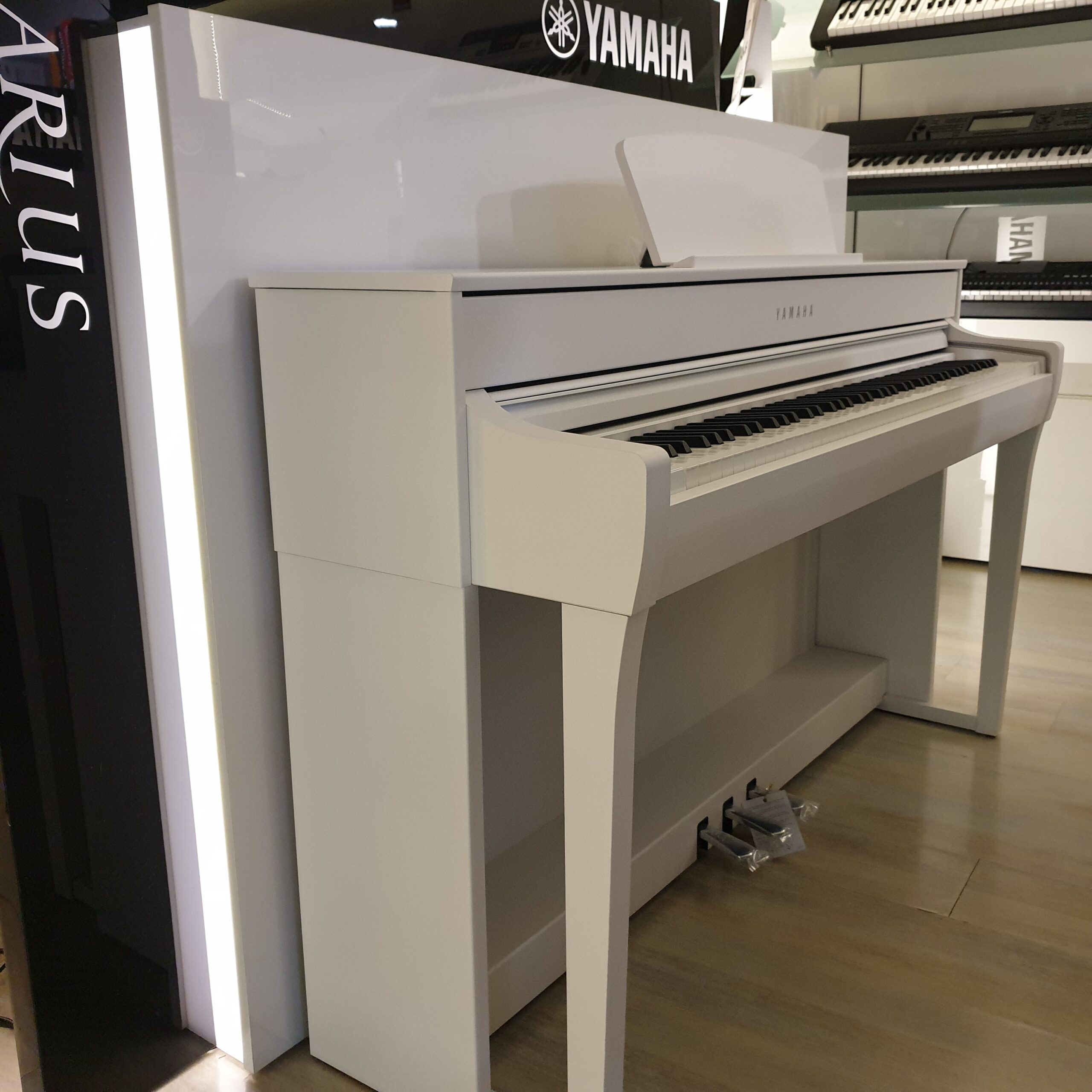 Yamaha Clavinova CLP-835 WH pianoforte digitale bianco