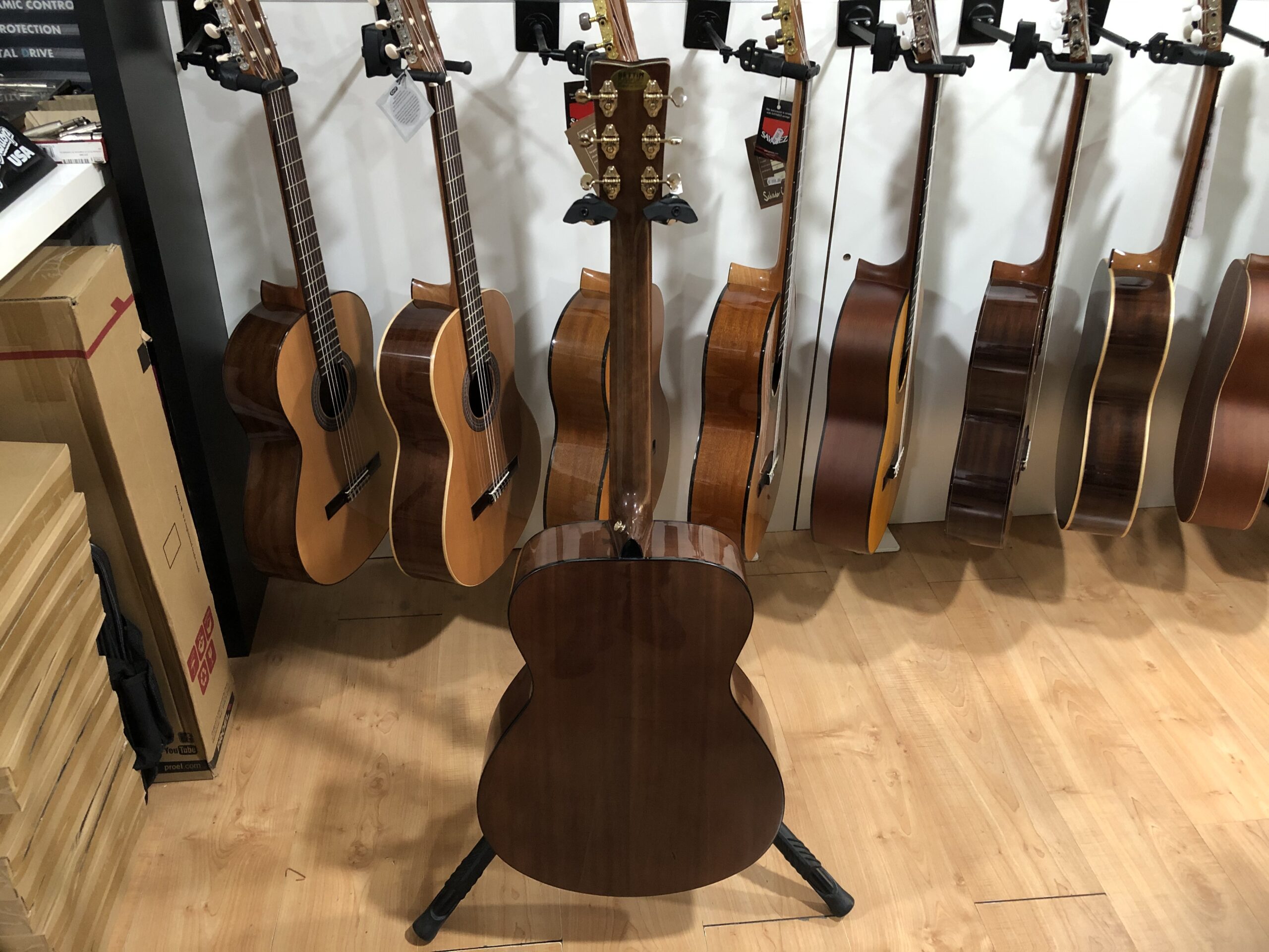 Yamaha Storia III chitarra acustica elettrificata brown