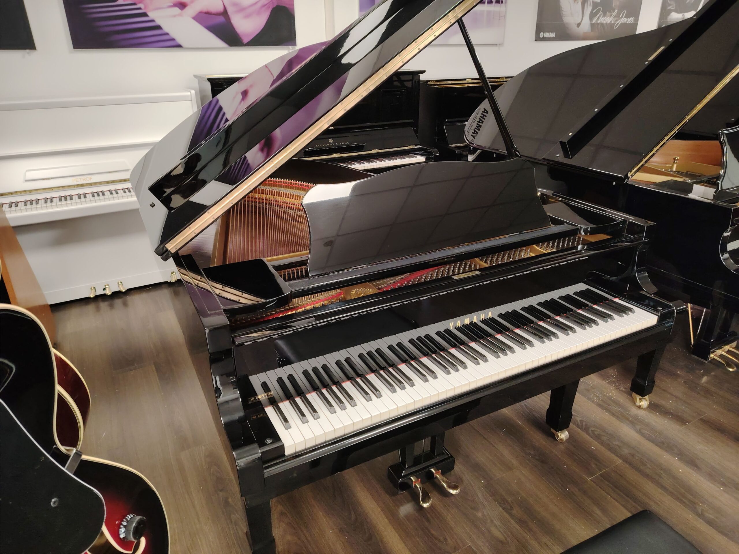 Yamaha G3 pianoforte mezza coda revisionato usato