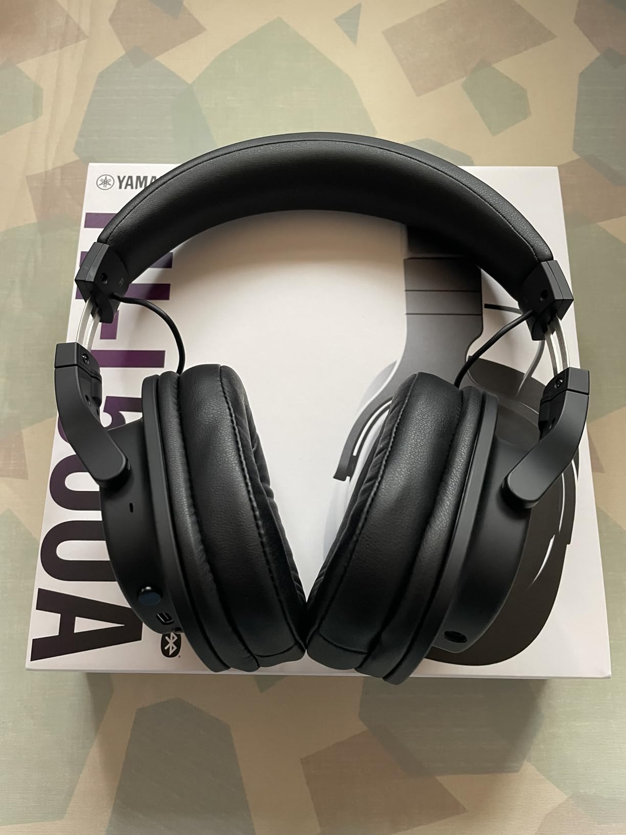 Yamaha YH-L500A Cuffie wireless over-ear nero 3D