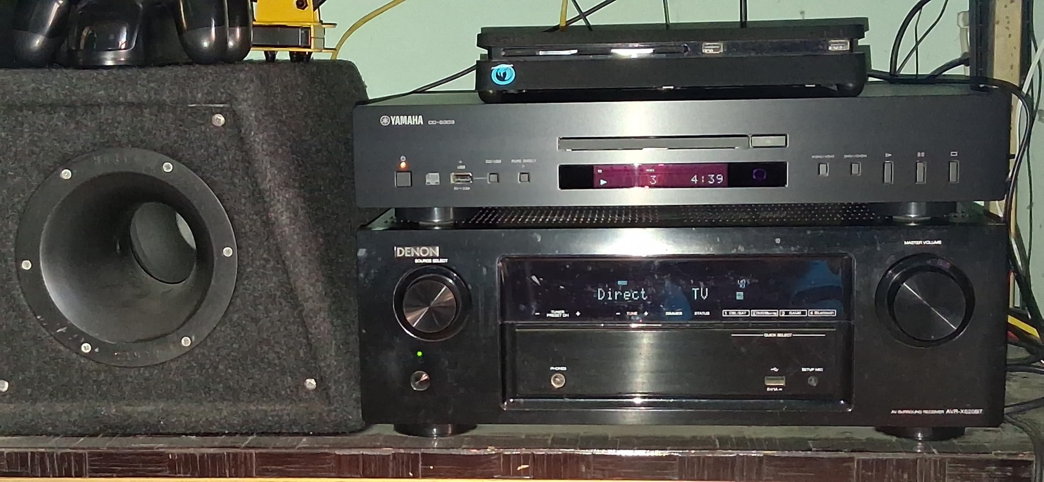 Yamaha CD-S303 Lettore CD USB Hi-Res Nero