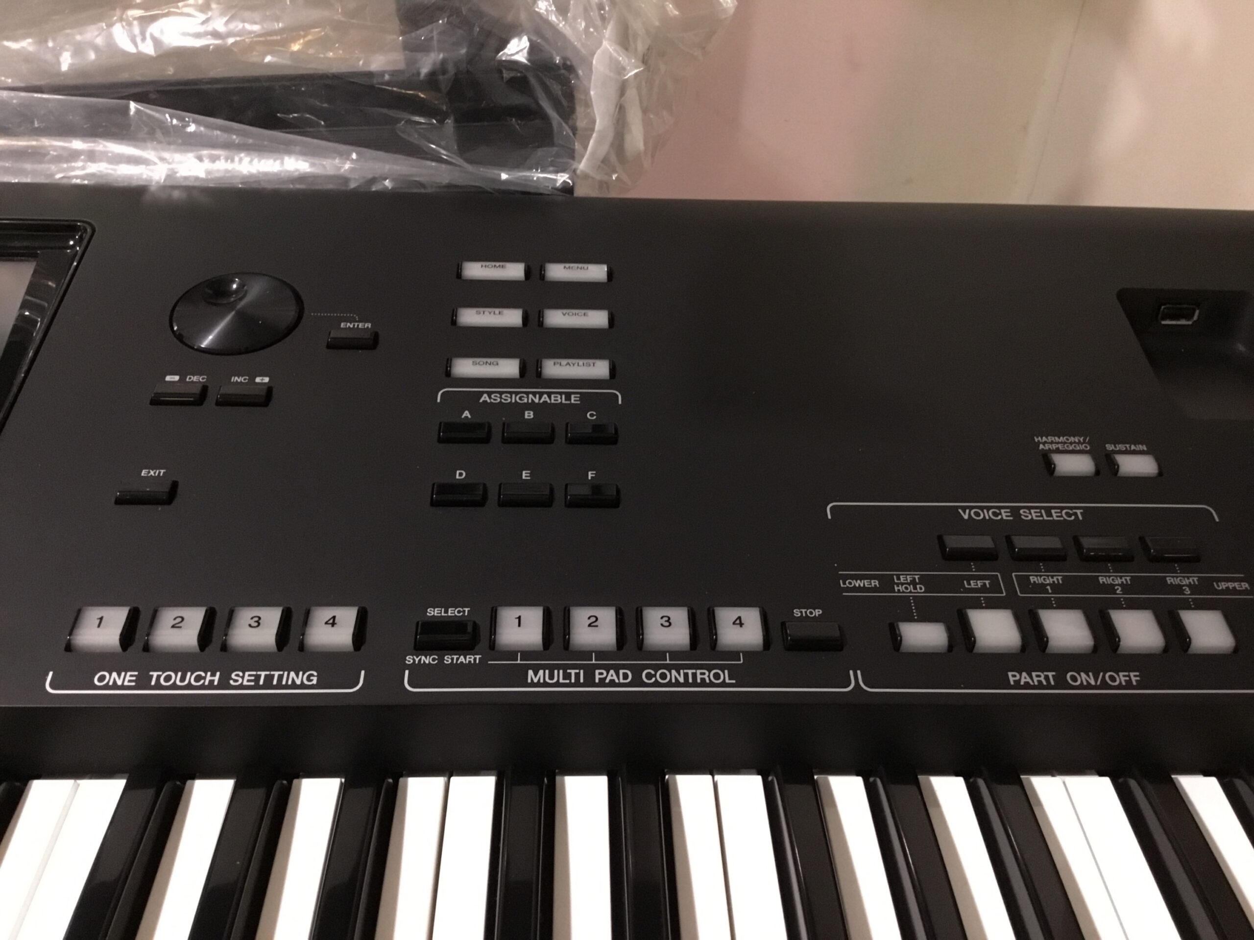 Yamaha Genos tastiera arranger 76 tasti usato