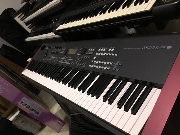 Yamaha MOXF8 synth 88 tasti pesati usato occasione