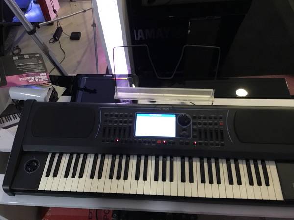 Ketron SD7 tastiera arranger 61 tasti usato