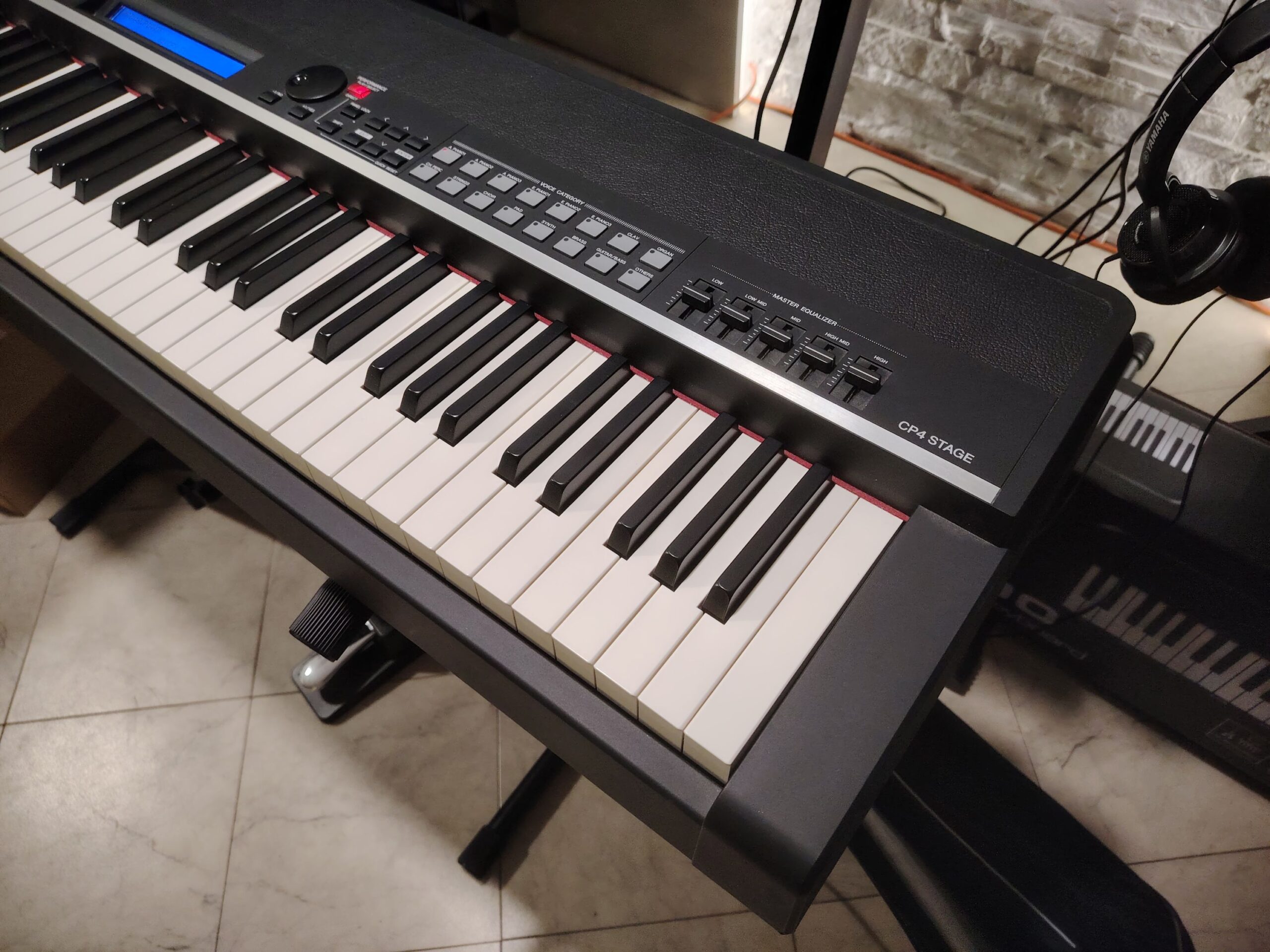 Yamaha CP4 stage piano 88 tasti legno