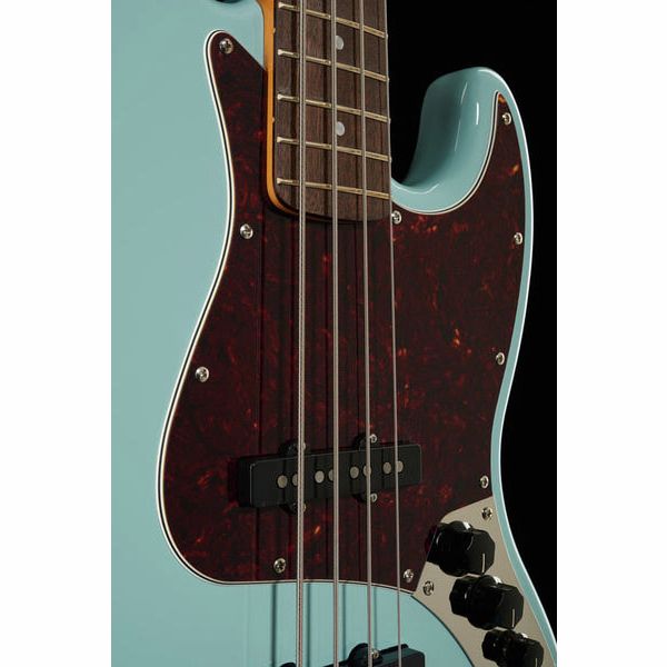 Squier Classic Vibe '60s Jazz Bass basso elettrico Daphne Blue