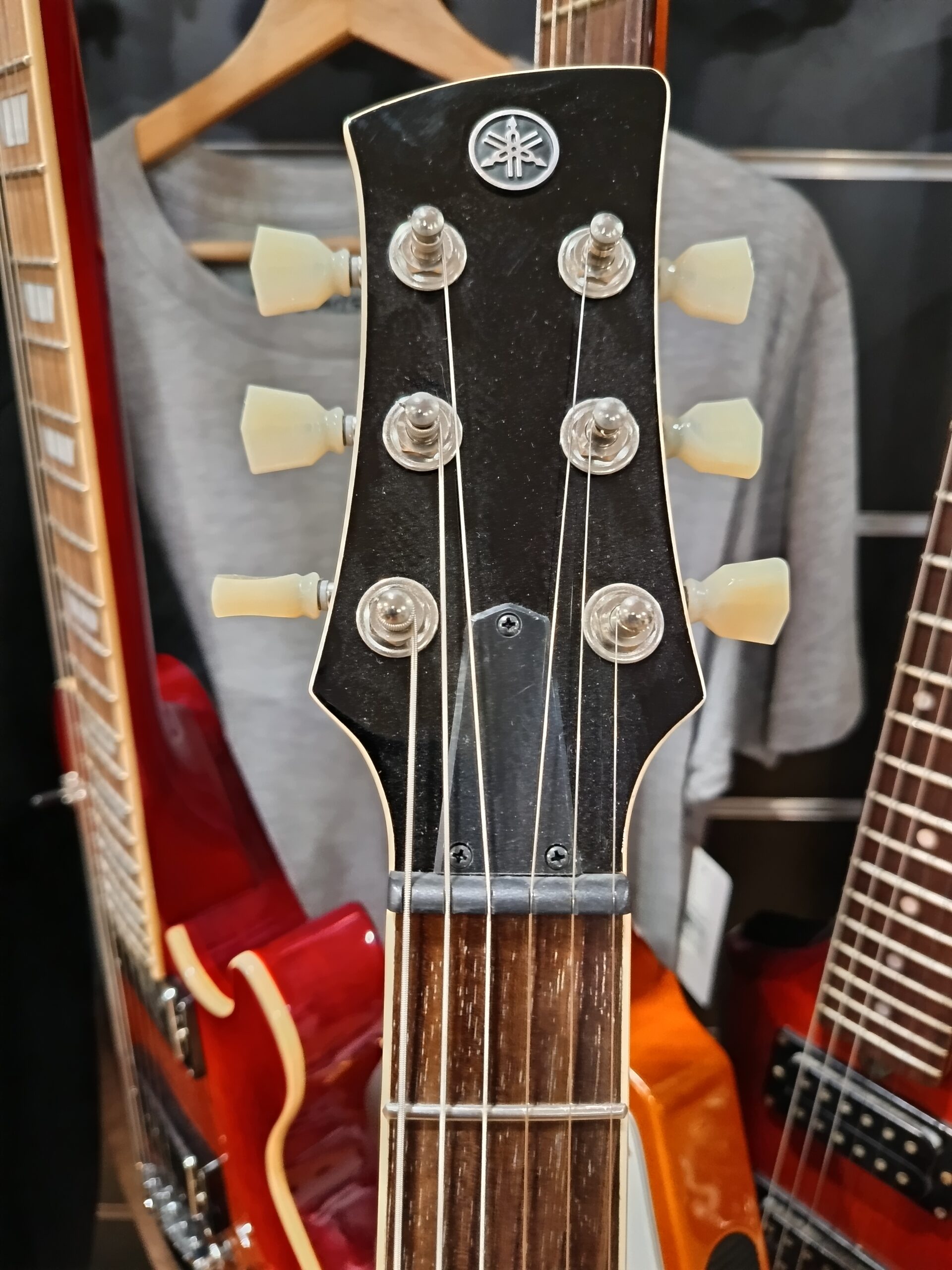 Yamaha Revstar RSS20 chitarra elettrica Sunset Burst usato