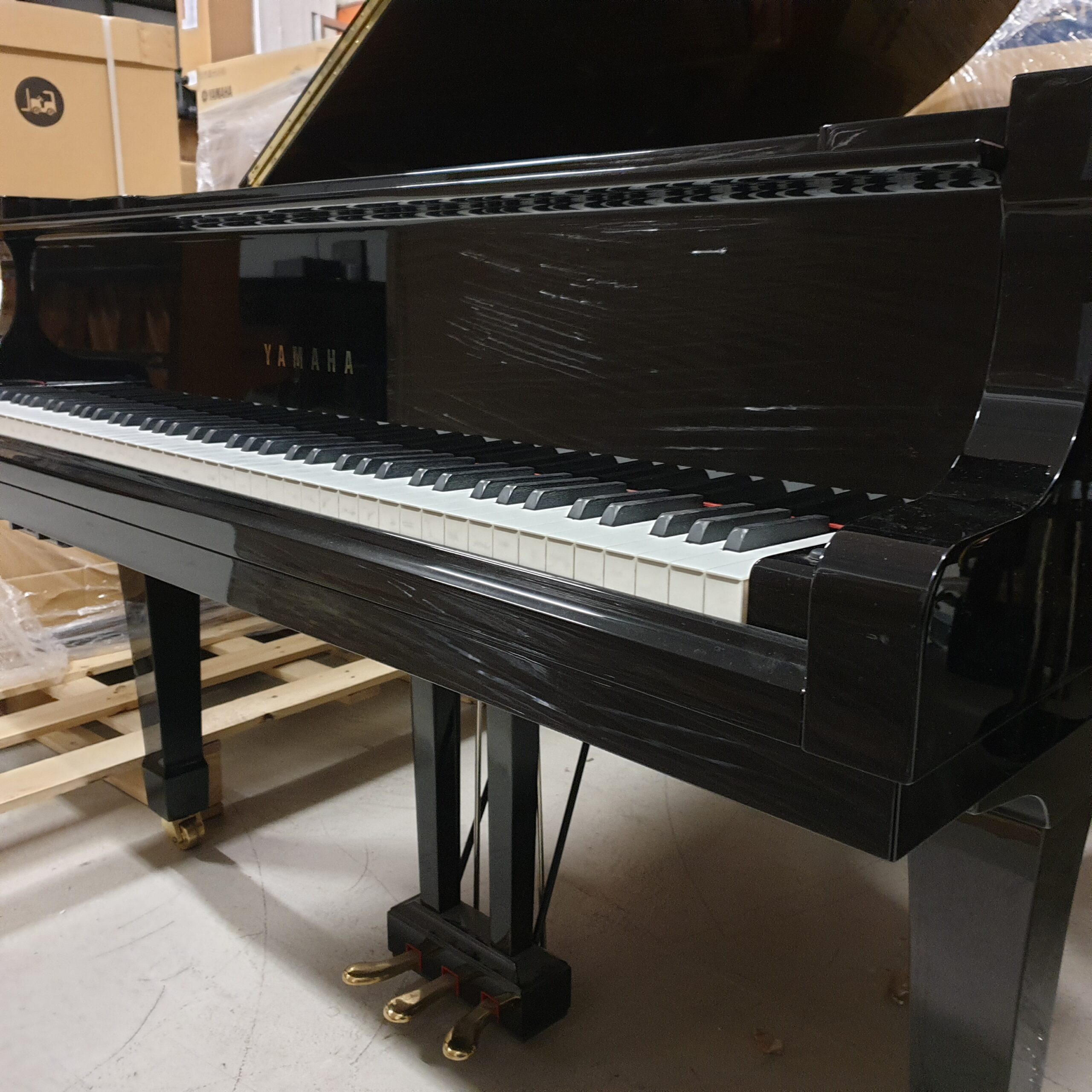Yamaha C5 Silent Pianoforte a Coda Nero da Concerto