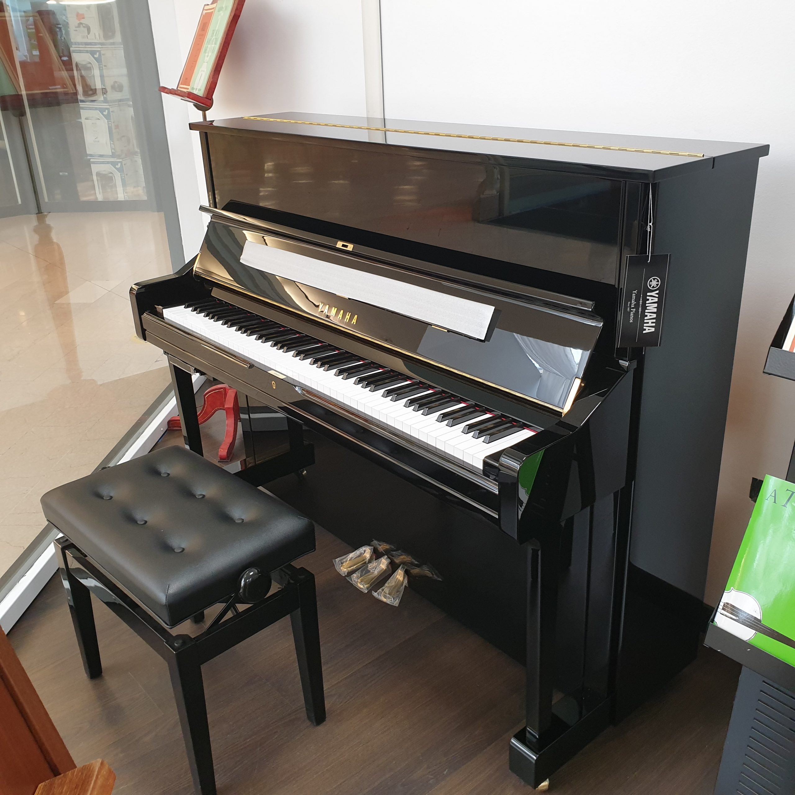 Yamaha U1 pianoforte verticale Disklavier Enspire ST