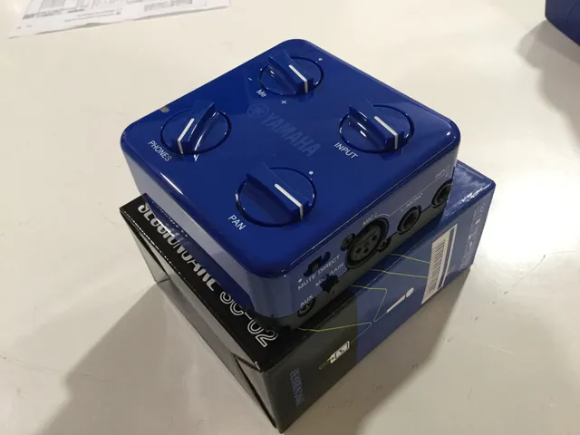 Yamaha SessionCake SC-02 mixer per cuffie ibrido con scheda audio