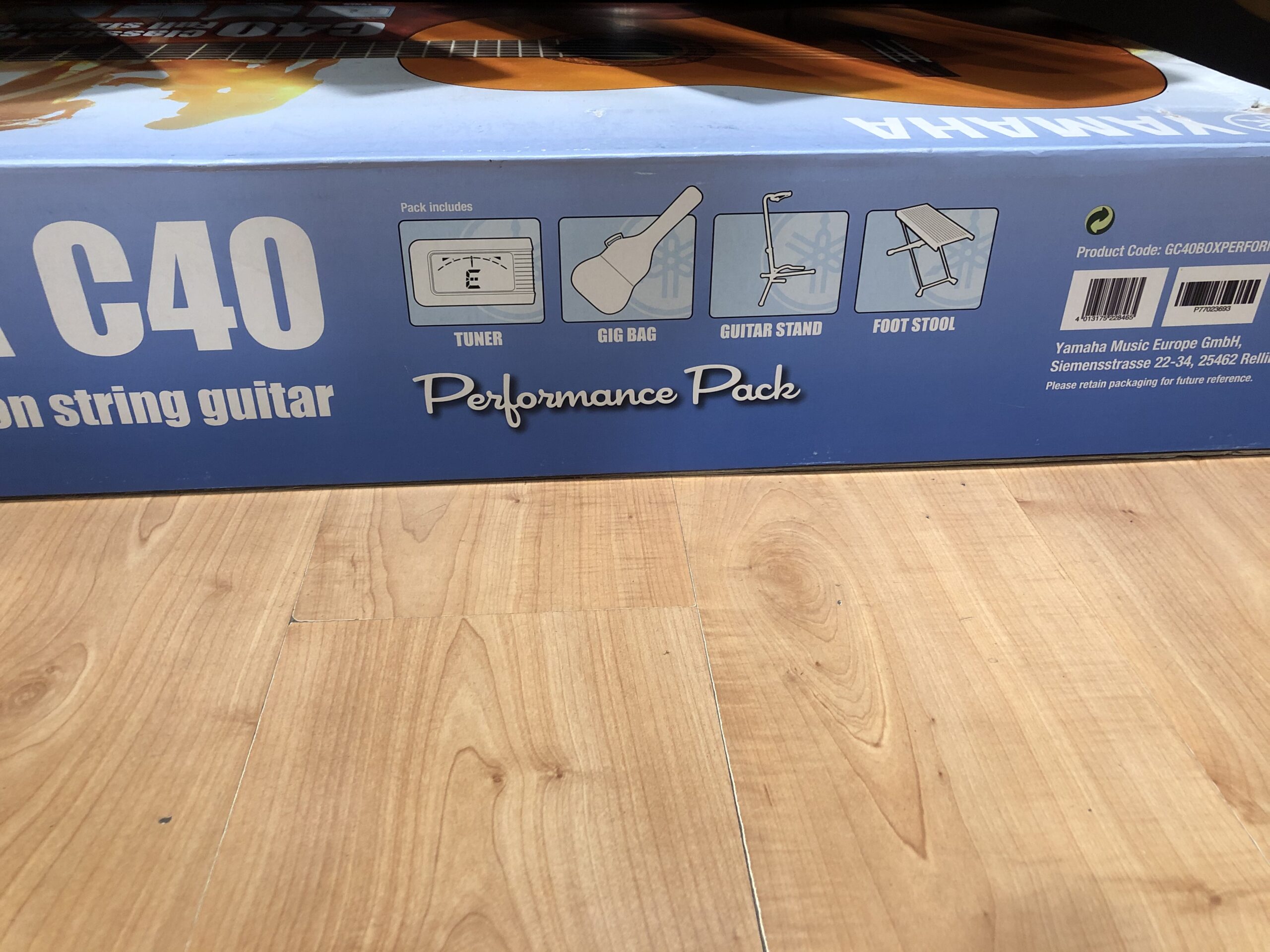 Yamaha C40 Performance Pack chitarra classica nylon
