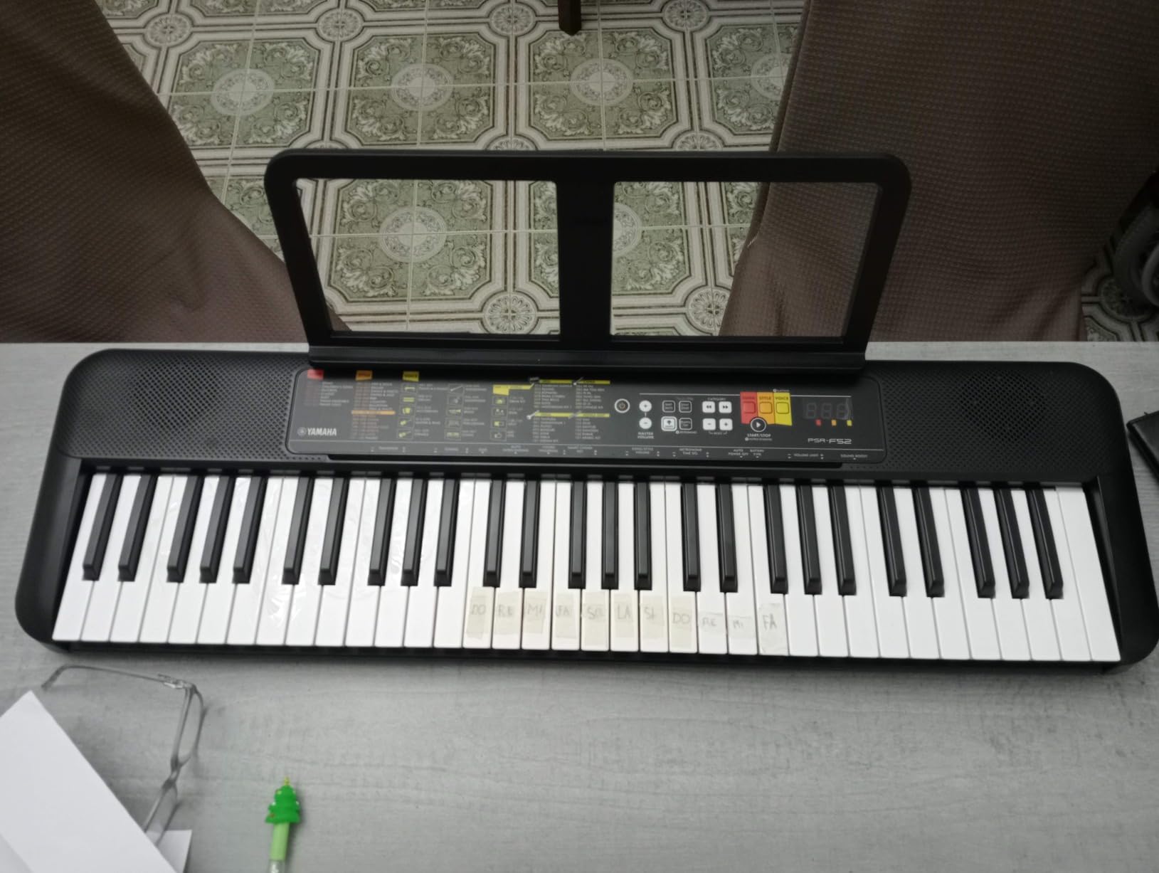 Yamaha PSR-F52 Tastiera Digitale 61 Tasti Nera 144 Voci