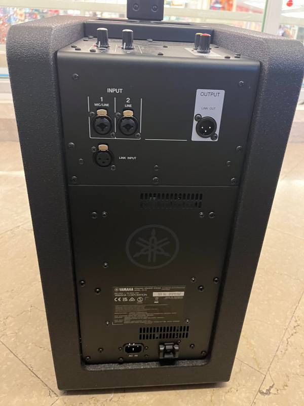 Yamaha DXL1K + Stagepas 1K Cassa a Colonna Usata