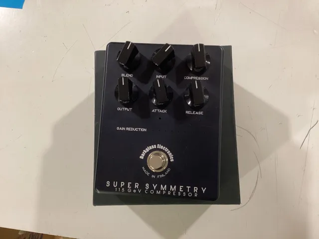Darkglass Super Symmetry compressore basso Limited Edition usato