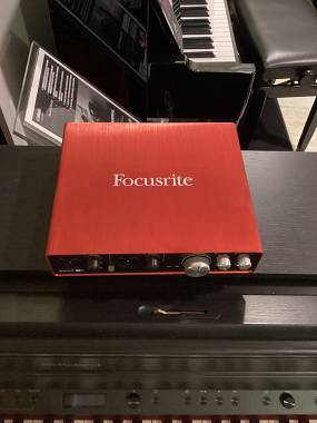 Focusrite Scarlett 6i6 Scheda Audio USB 2nd Gen MIDI