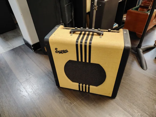 Supro Delta King 12 ampli valvolare 15W tweed usato