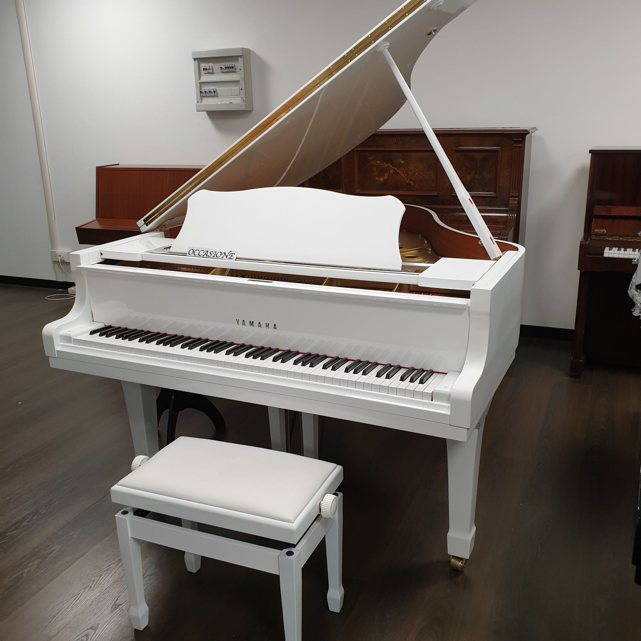 Yamaha G2 pianoforte a coda bianco lucido anni 90