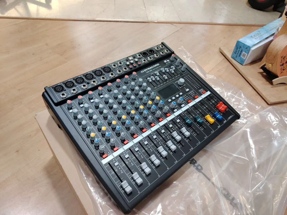 Dynacord CMS600-3 mixer 8 canali USB Demo