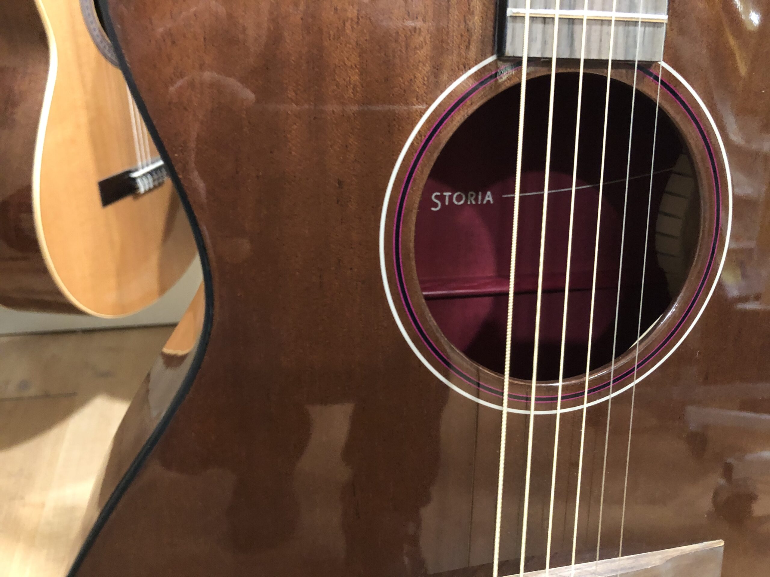 Yamaha Storia III chitarra acustica elettrificata brown