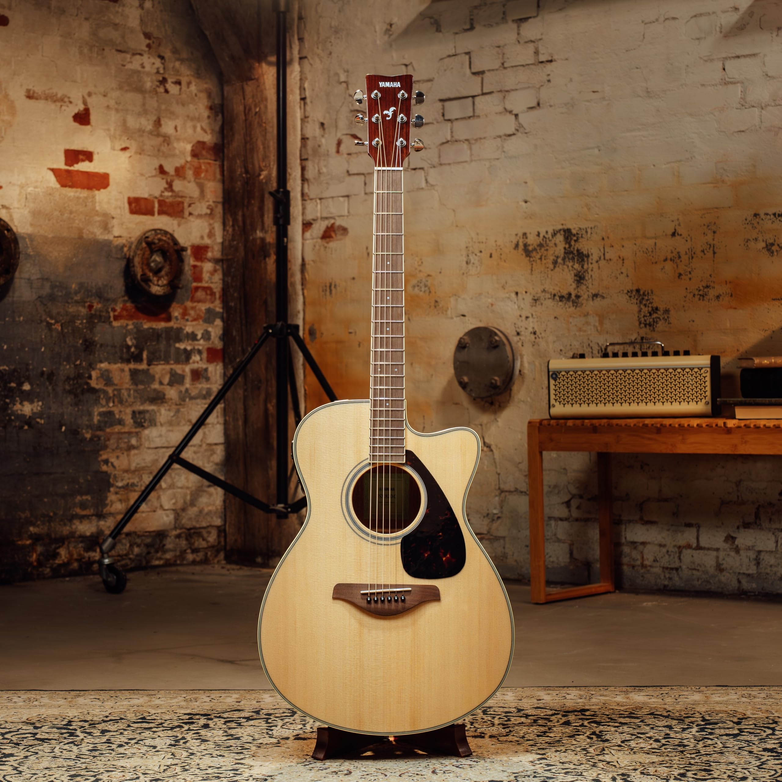Yamaha FGX820C Chitarra Elettroacustica Natural abete