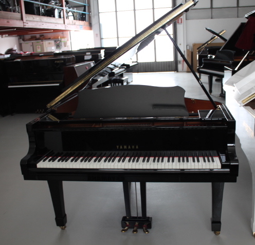 Yamaha C3 pianoforte a coda recentissimo