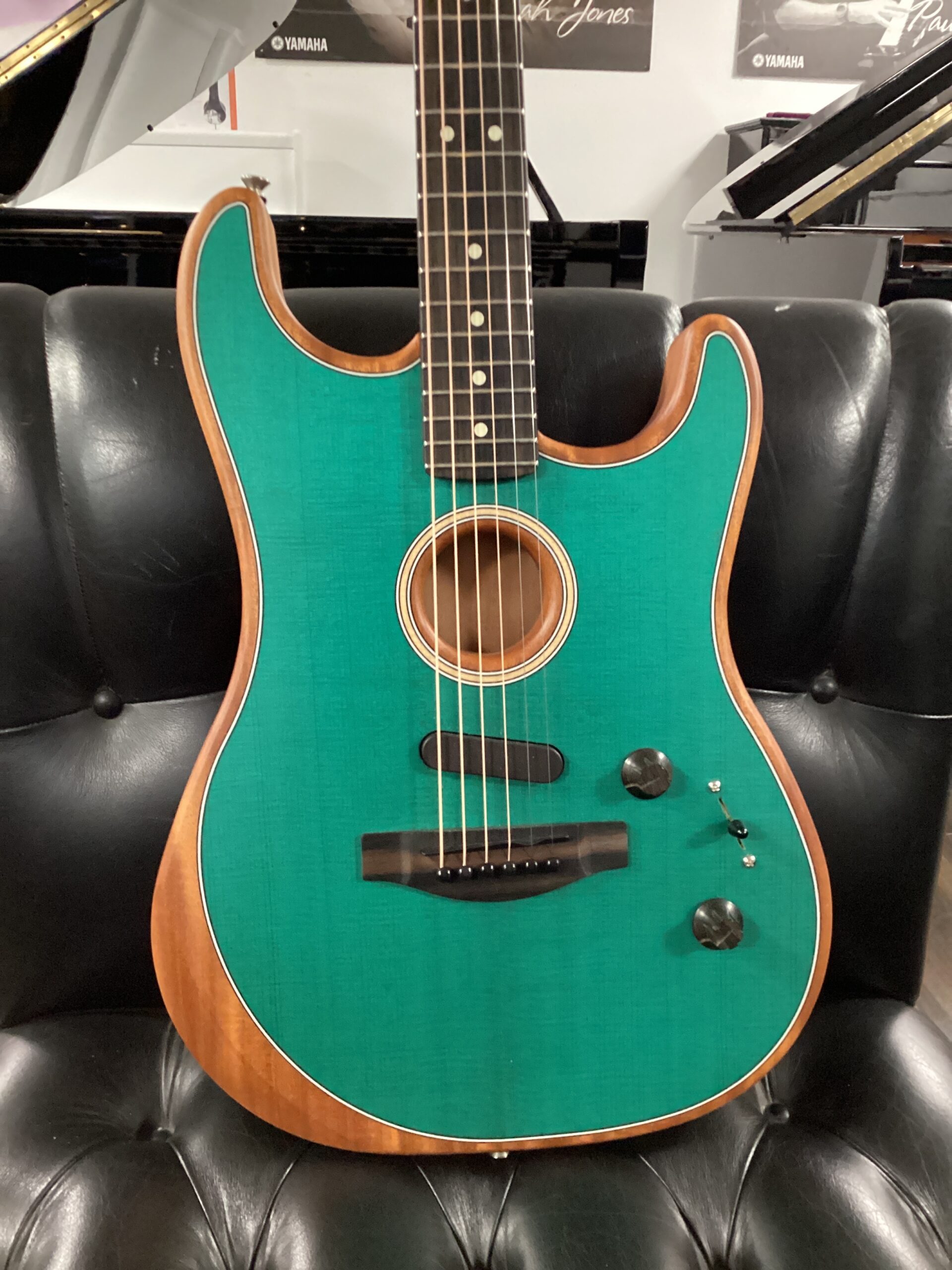 Fender Acoustasonic Strat chitarra AquaTeal usata