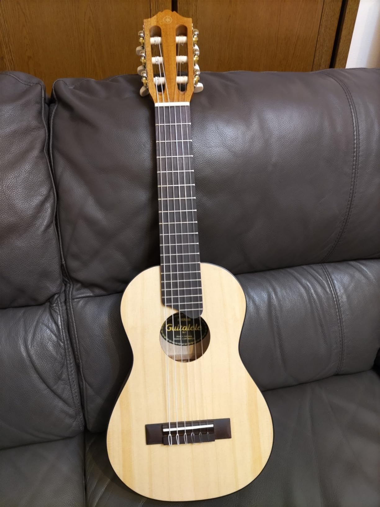 Yamaha GL1 Guitalele 6 Corde Naturale con Borsa