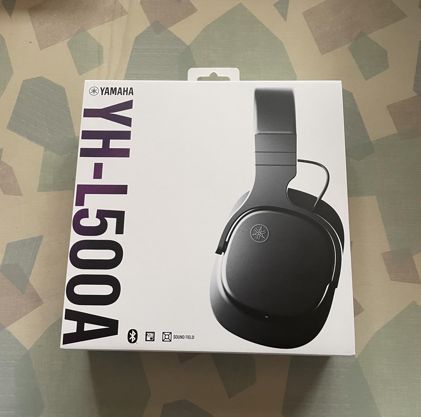 Yamaha YH-L500A Cuffie wireless over-ear nero 3D