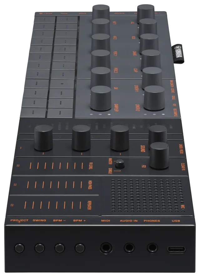 Yamaha Seqtrak music station portatile groovebox 2000 suoni