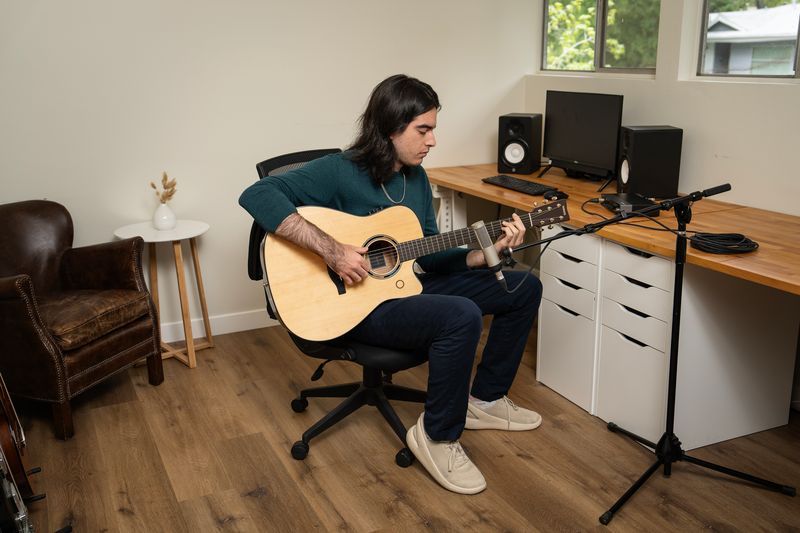 Yamaha TAG3C Natural chitarra acustica elettrificata con looper